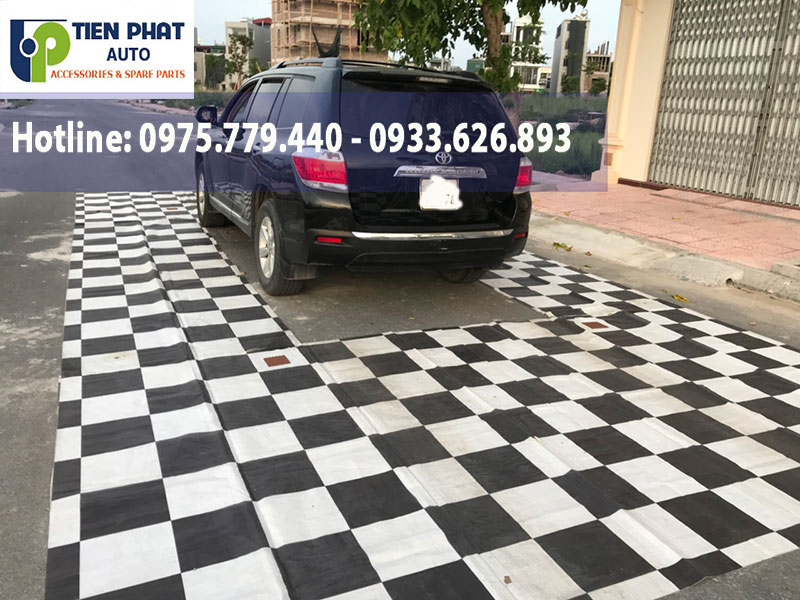 camera360-cho-xe-Hilander-2010