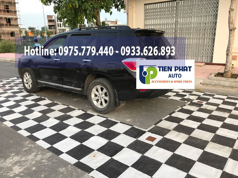 camera360-cho-xe-Hilander-2010